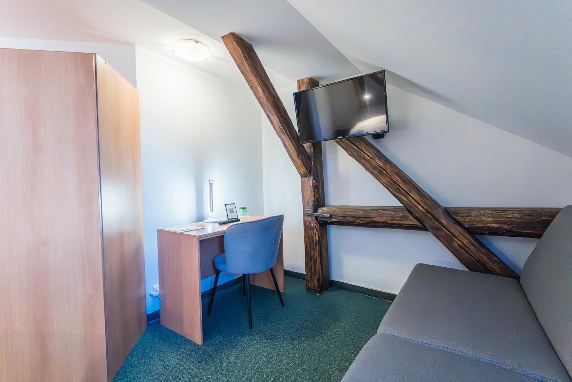 Narodni Dum Podborany Hotel ภายนอก รูปภาพ