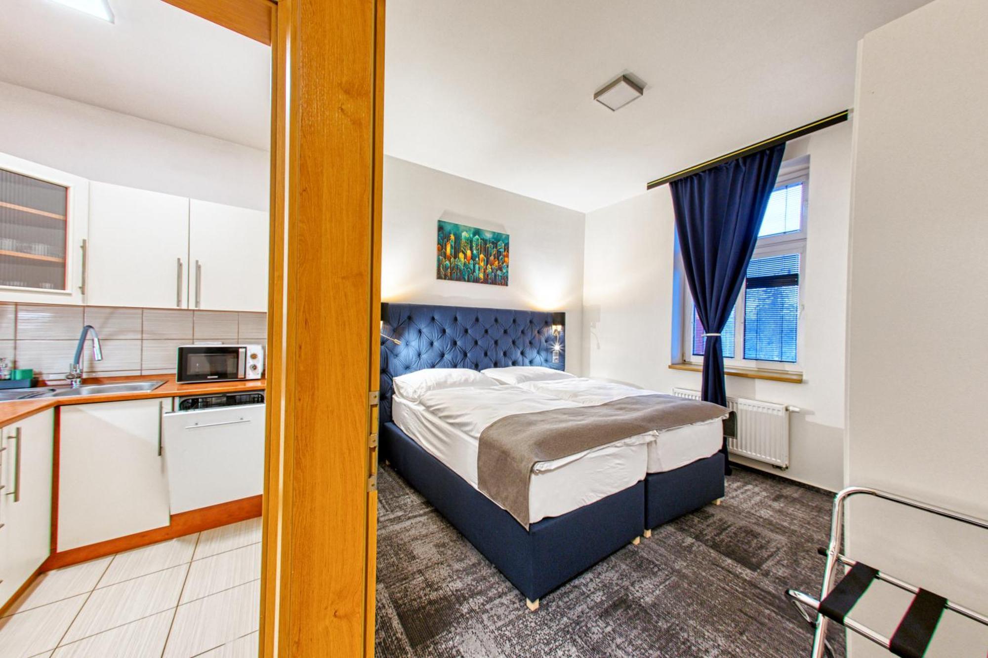 Narodni Dum Podborany Hotel ภายนอก รูปภาพ