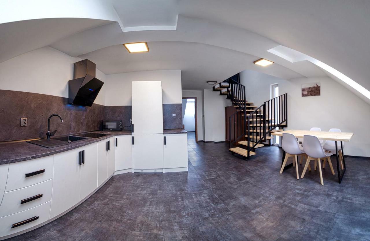 Narodni Dum Podborany Hotel ภายนอก รูปภาพ